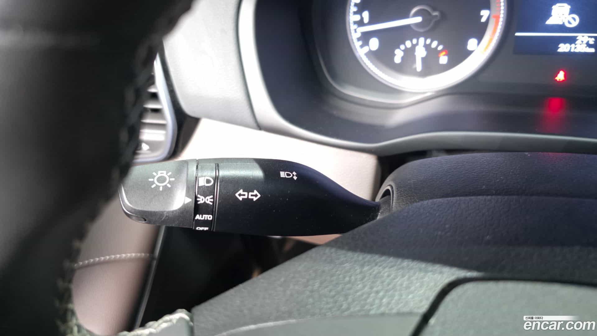 Grandeur Hyundai 2017.5-OPTION-045