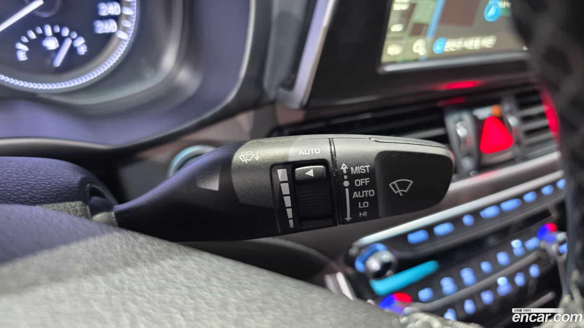 Grandeur Hyundai 2017.5-OPTION-046