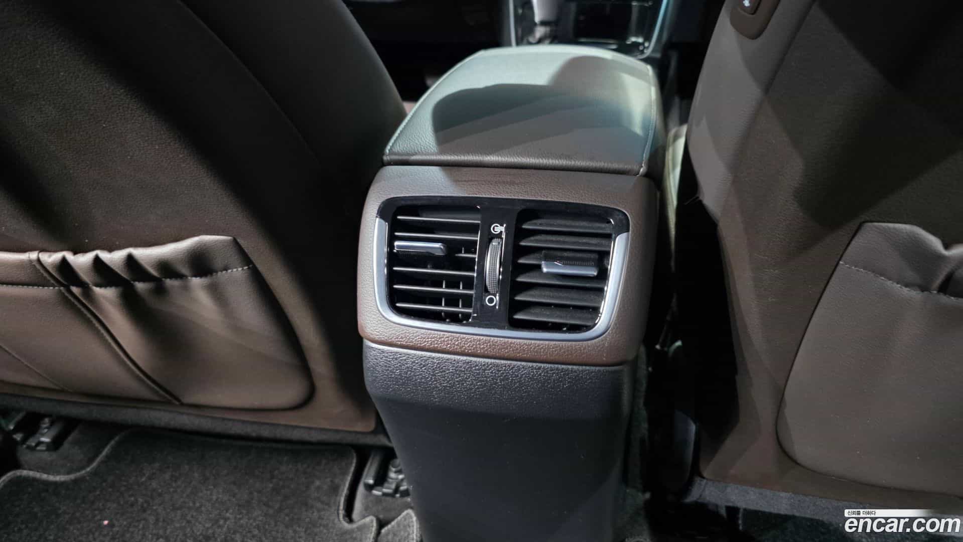 Grandeur Hyundai 2017.5-OPTION-047