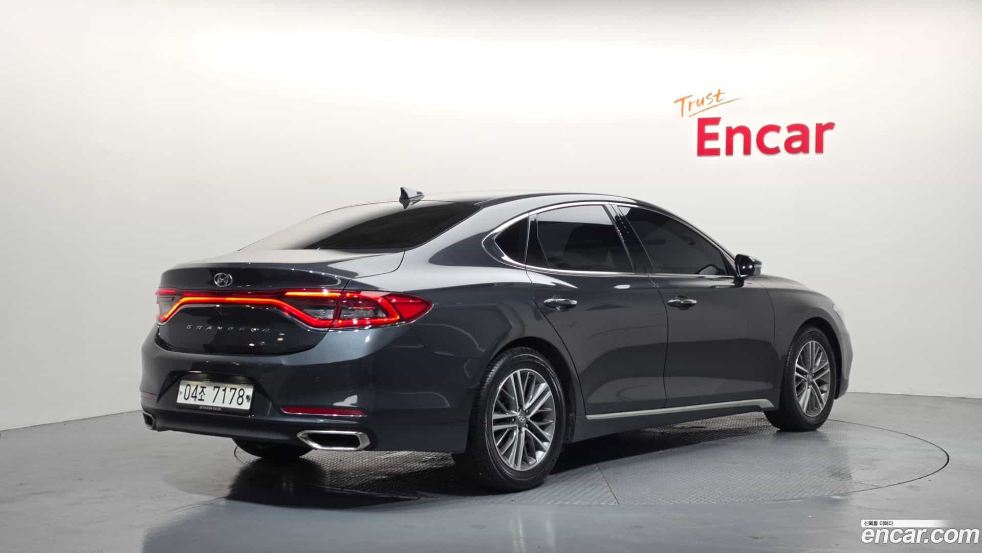 Grandeur Hyundai 2019.2-OUTER-002