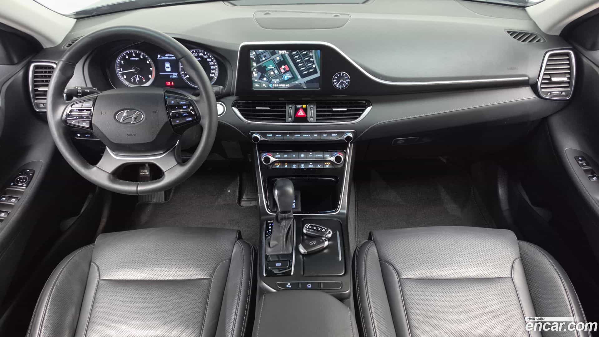 Grandeur Hyundai 2019.2-INNER-007