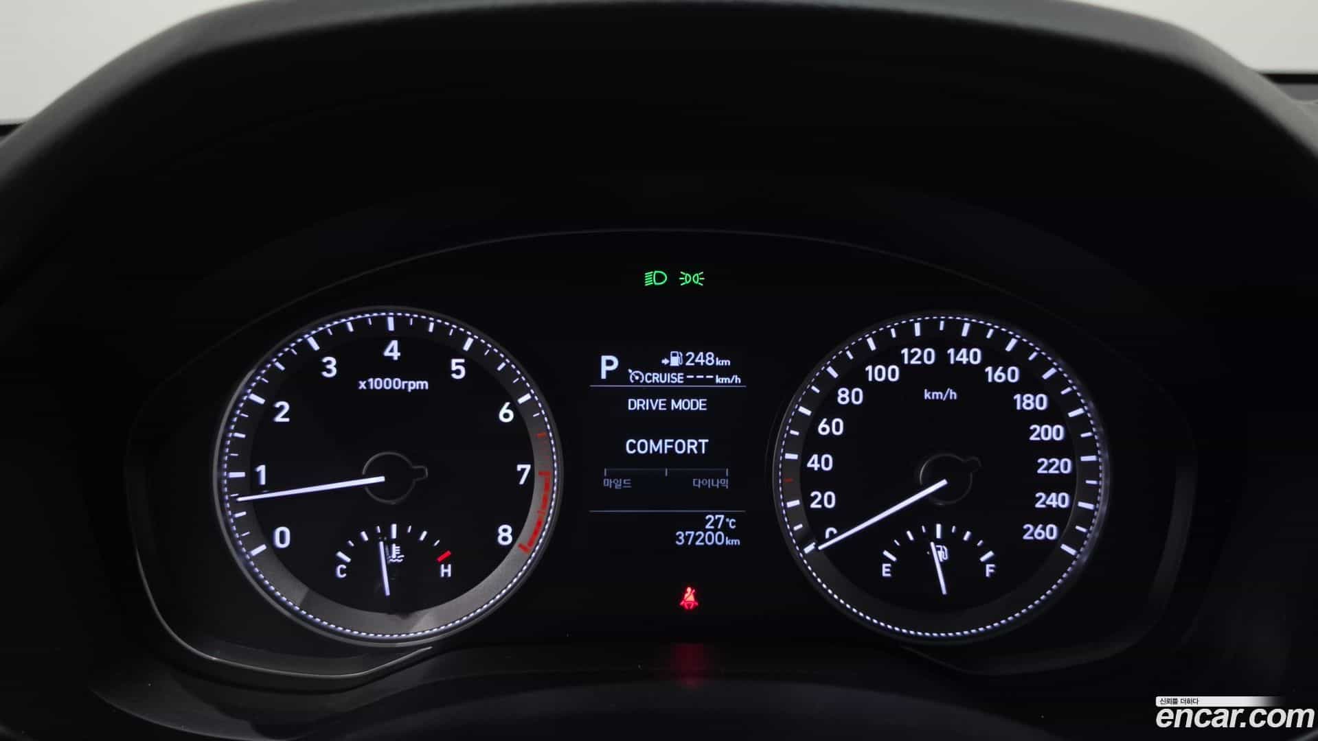 Grandeur Hyundai 2019.2-INNER-008