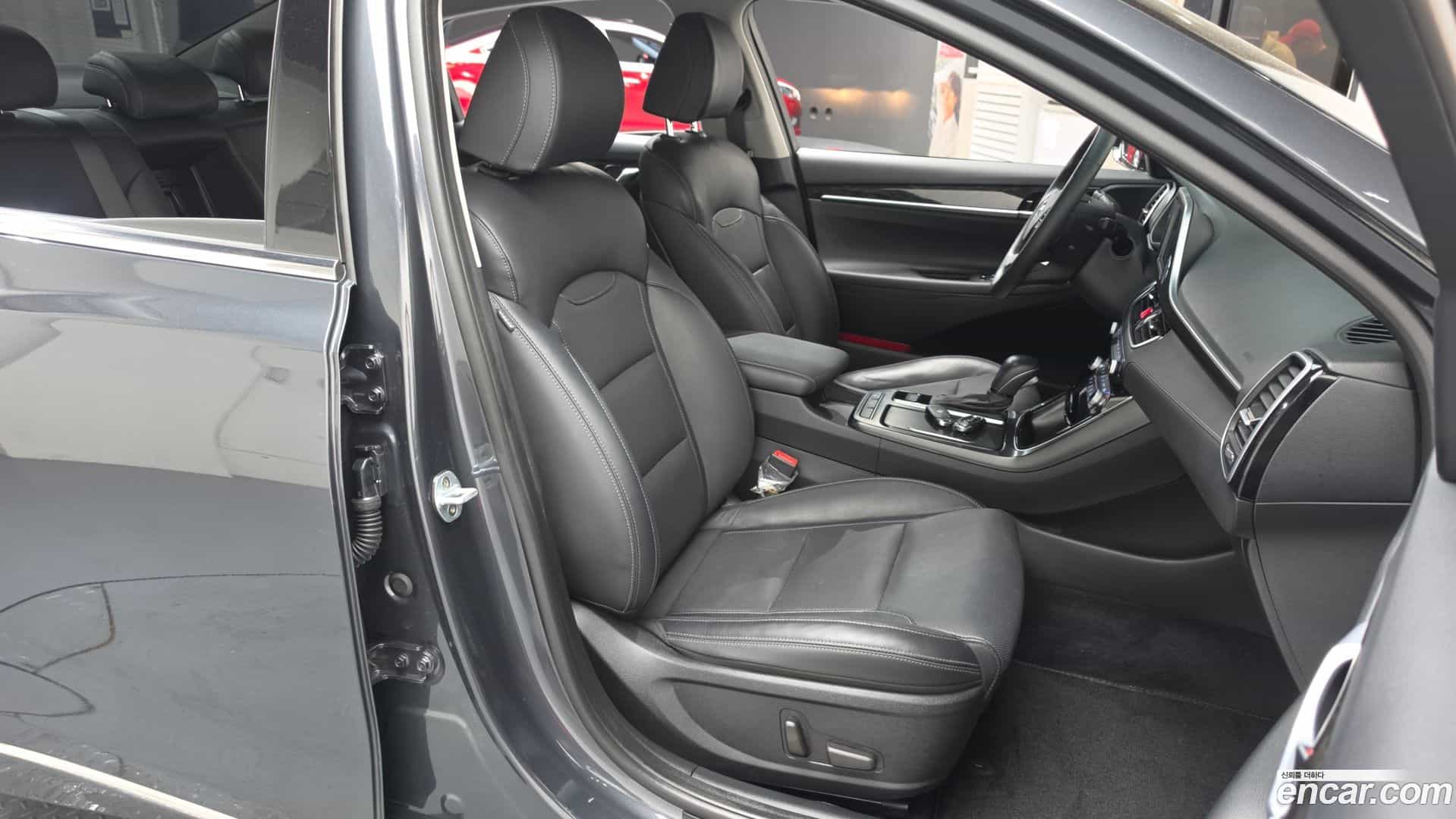 Grandeur Hyundai 2019.2-OPTION-016