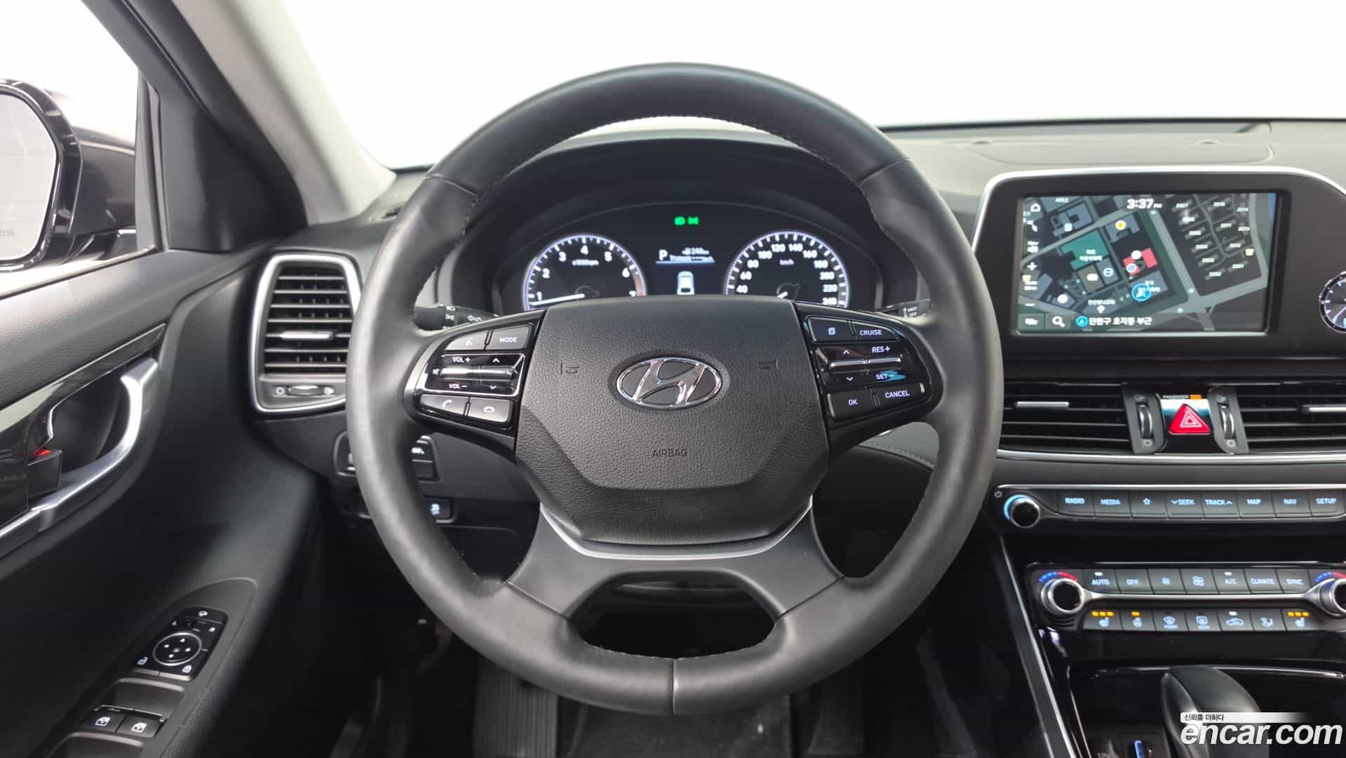 Grandeur Hyundai 2019.2-OPTION-017