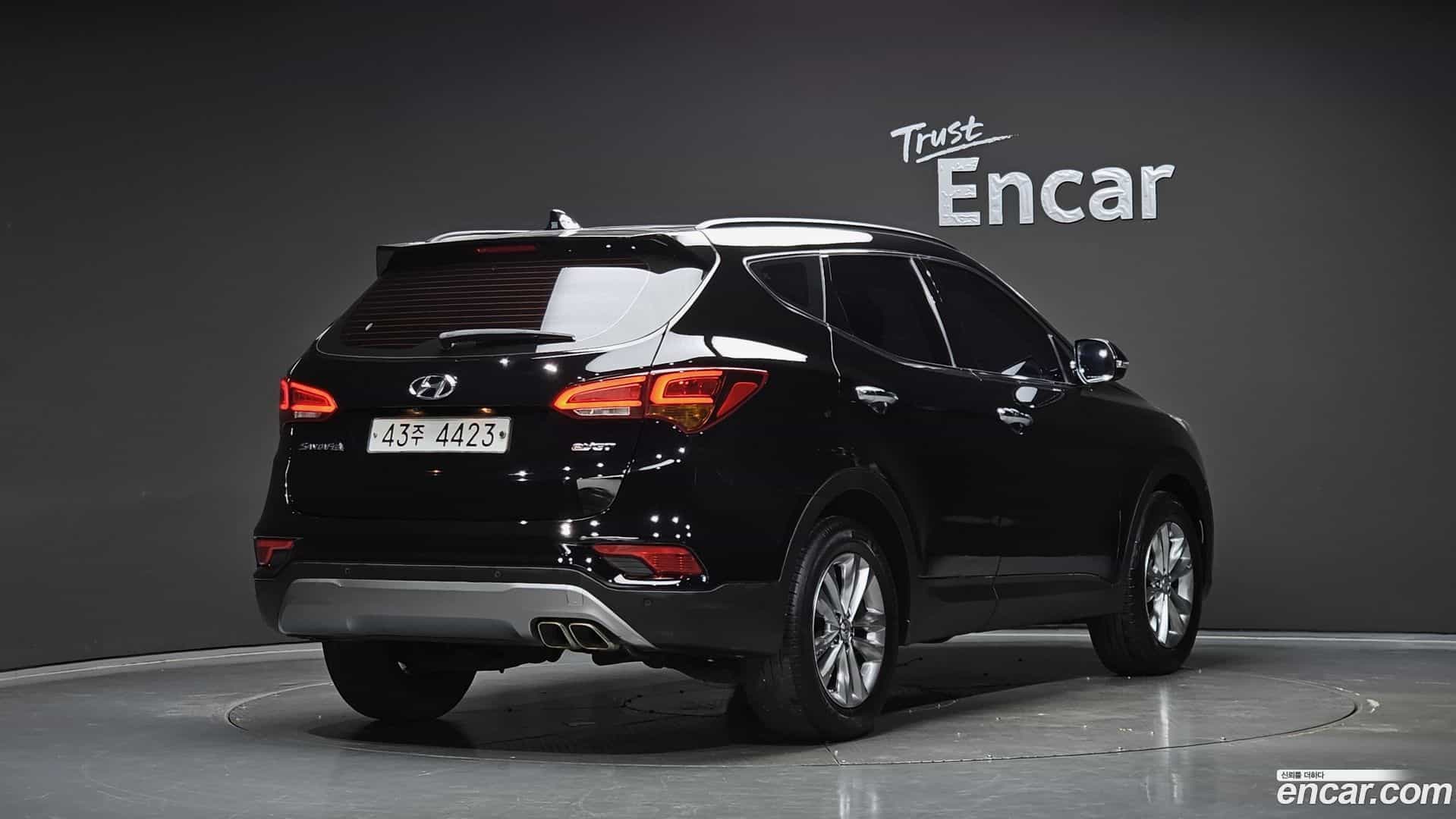 Santafe Hyundai 2015.6-OUTER-002