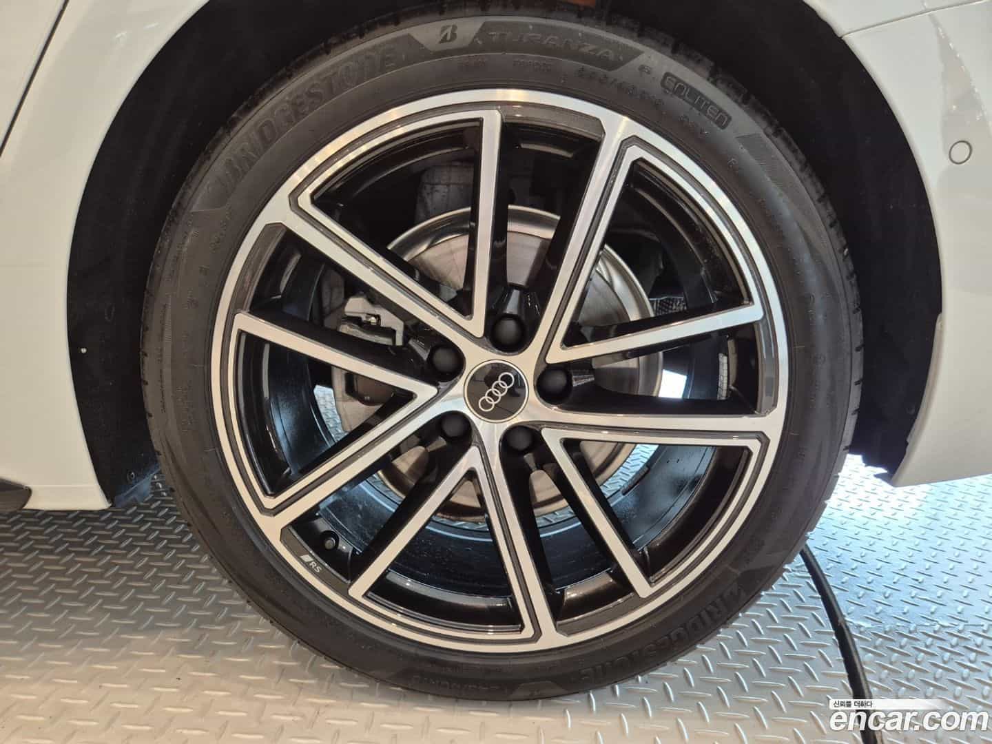 A5 Audi 2025.11-OUTER-005