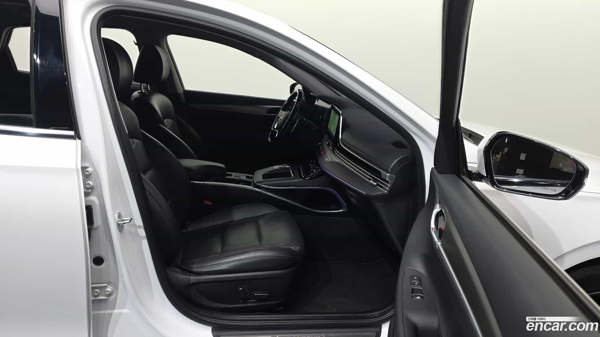 Grandeur Hyundai 2019.11-OPTION-015