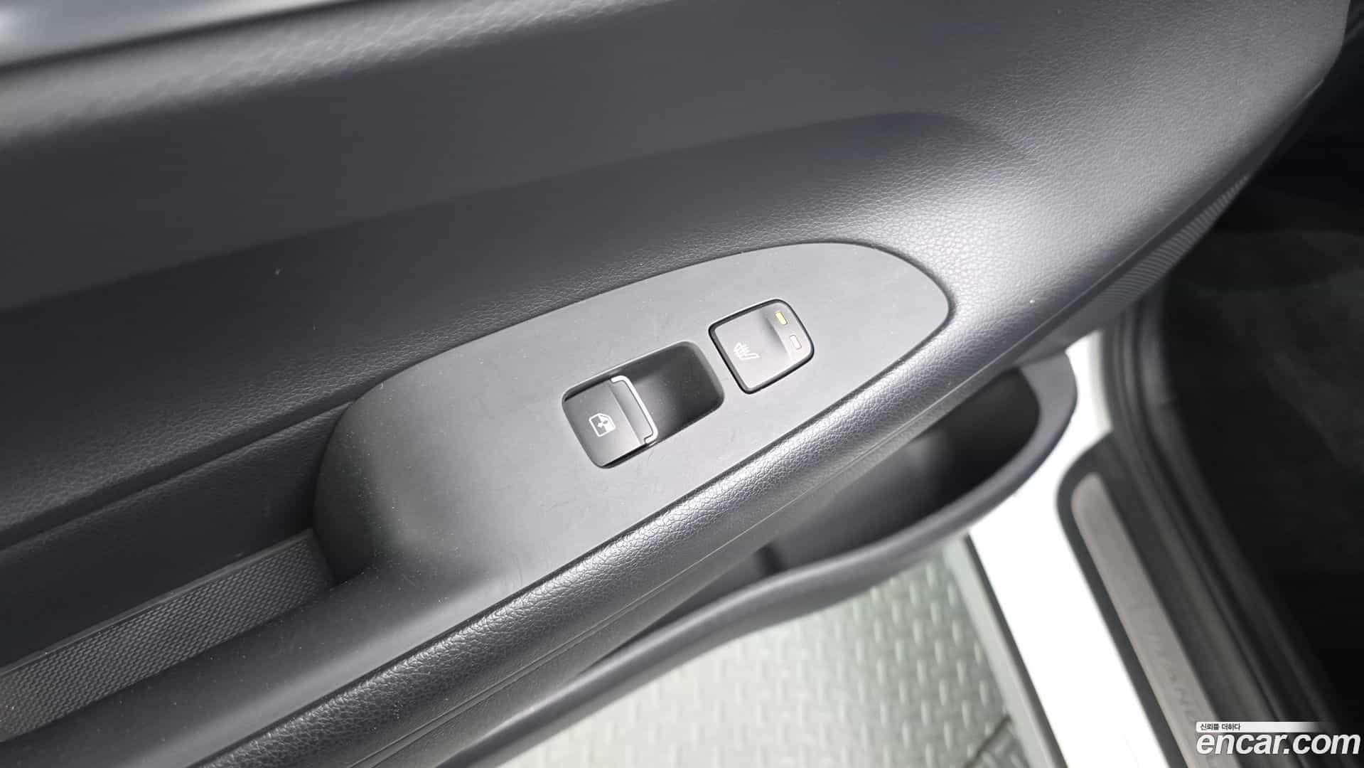 Grandeur Hyundai 2019.11-OPTION-023