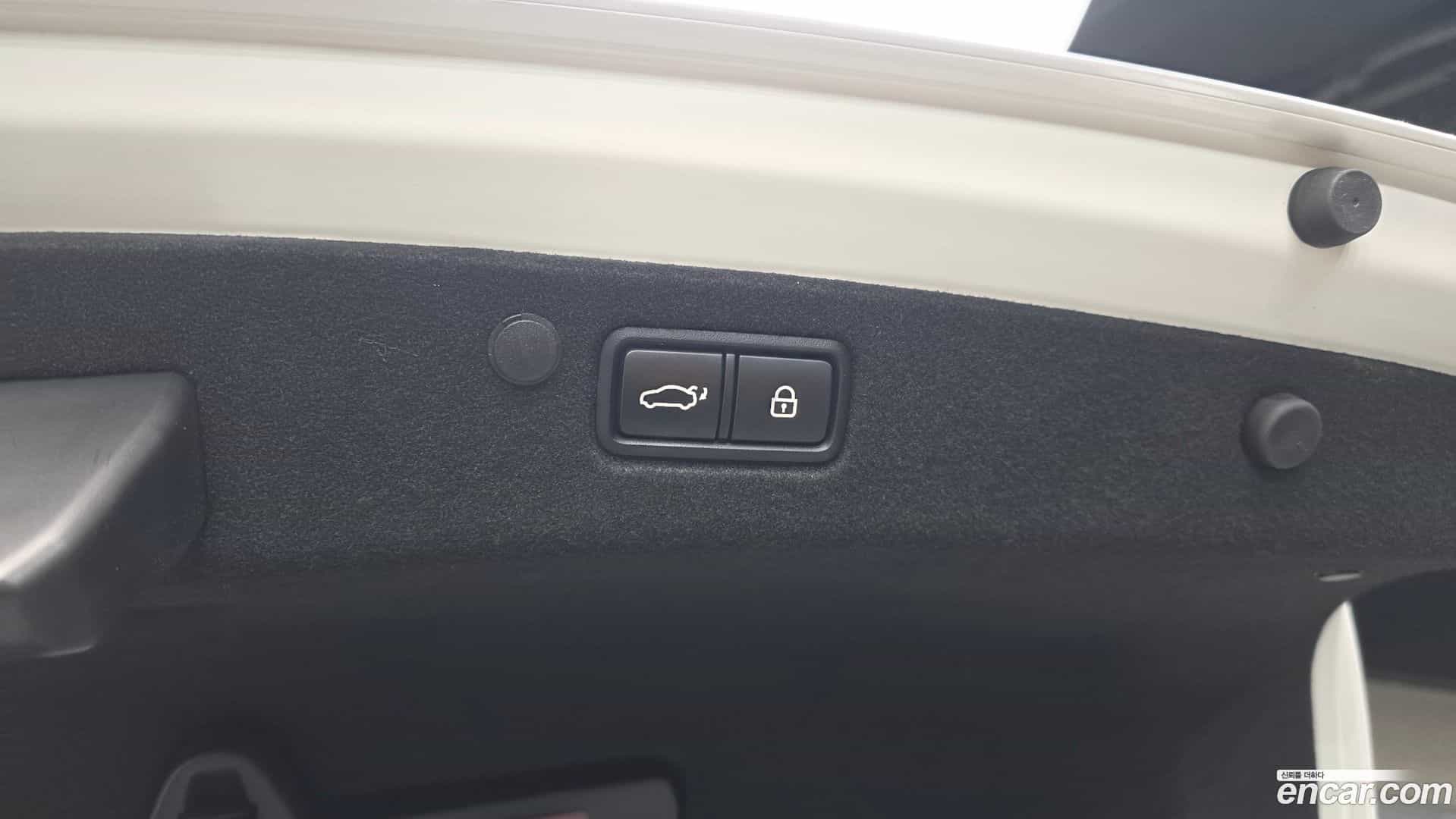 Grandeur Hyundai 2019.11-OPTION-046