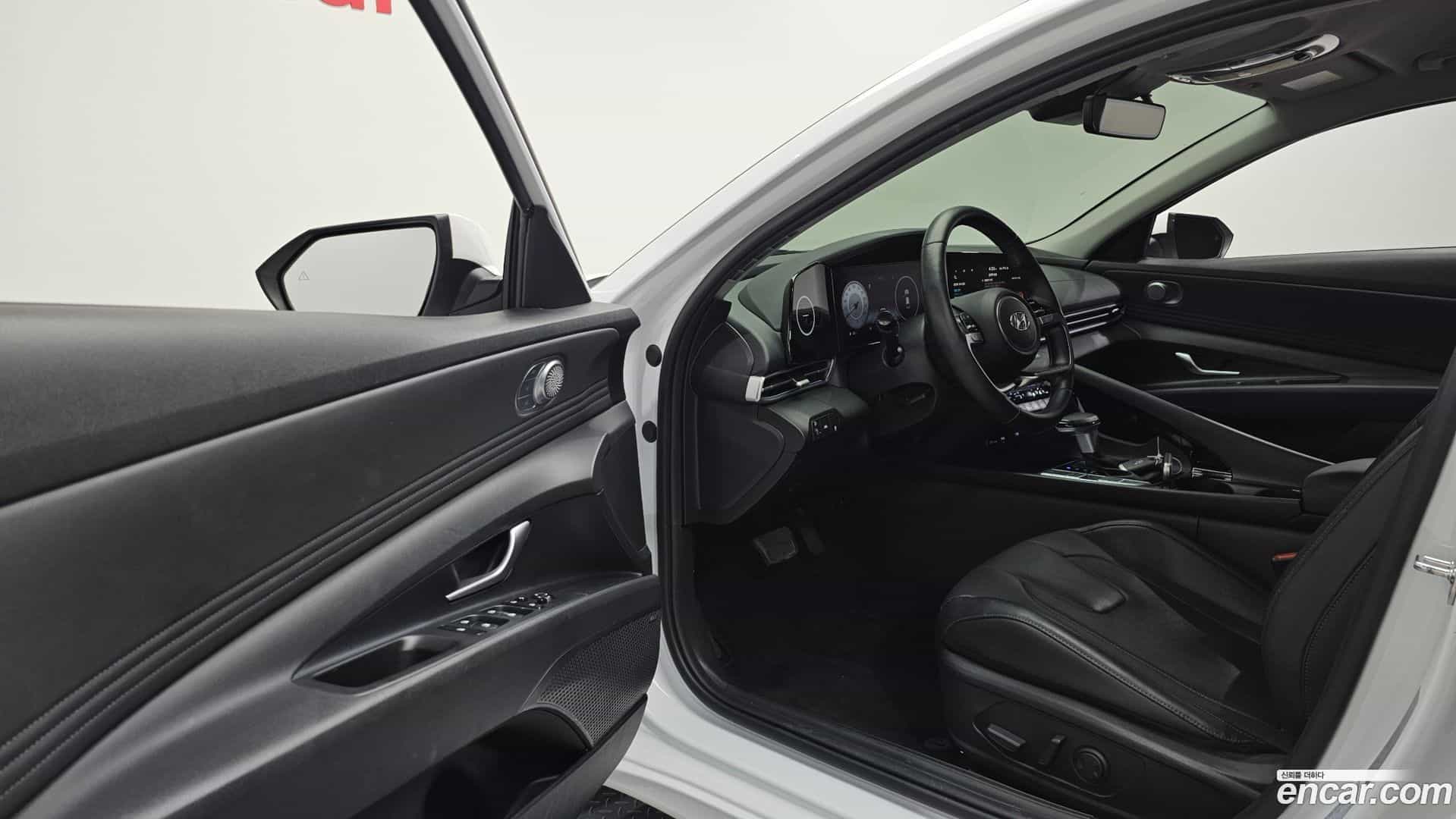 AVANTE Hyundai 2022.3-INNER-010