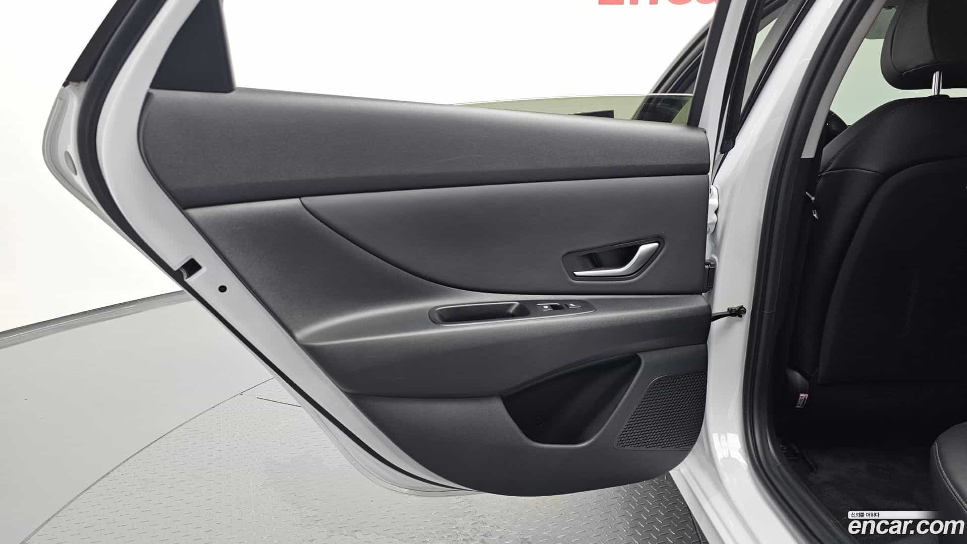 AVANTE Hyundai 2022.3-INNER-035