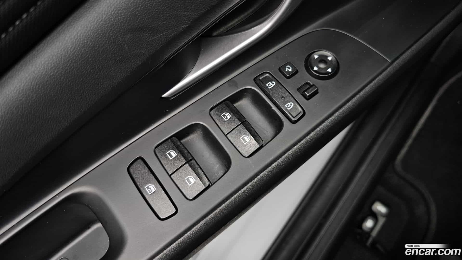 AVANTE Hyundai 2022.3-OPTION-042