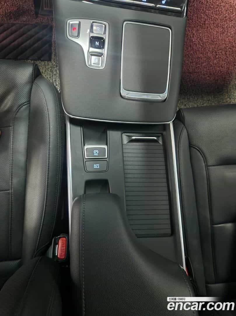 Grandeur Hyundai 2021.6-OPTION-015