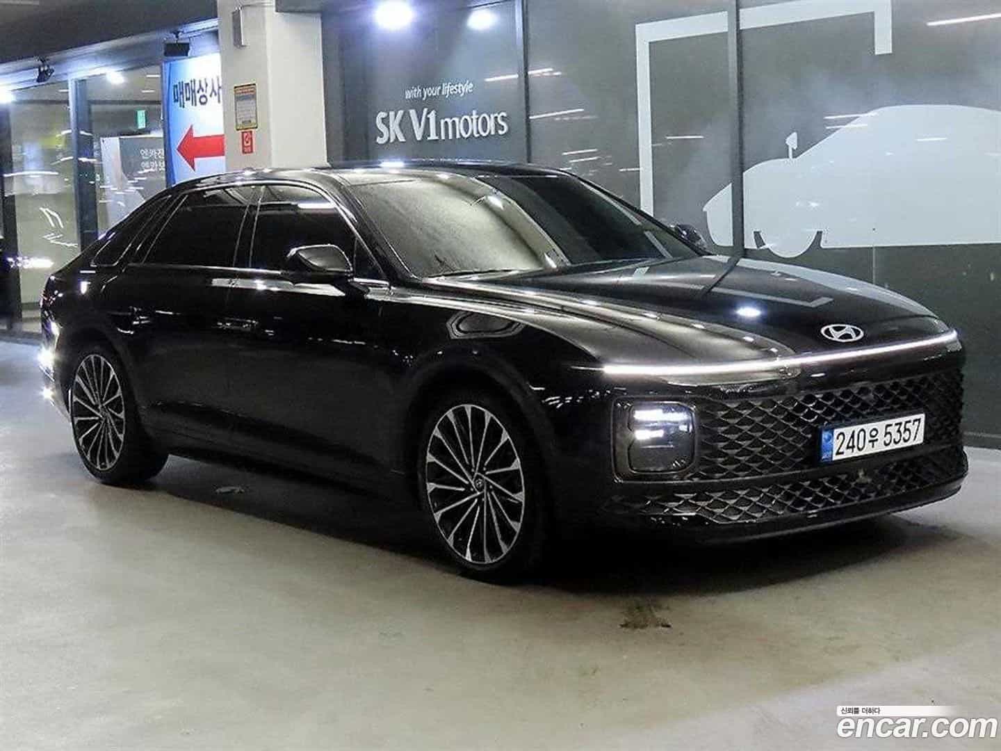 Grandeur Hyundai 2023.1-OUTER-001