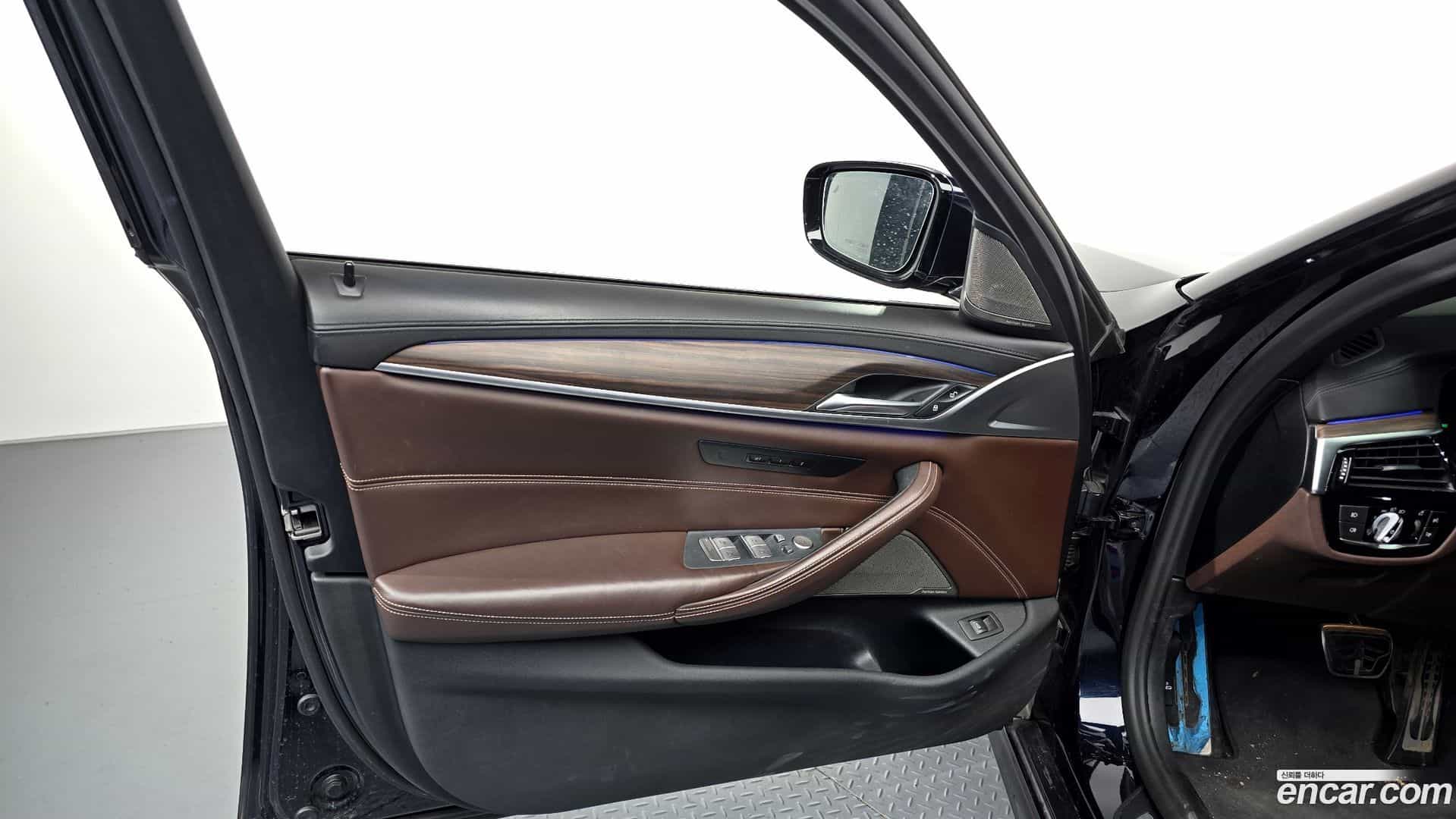 5-Series BMW 2020.4-INNER-034