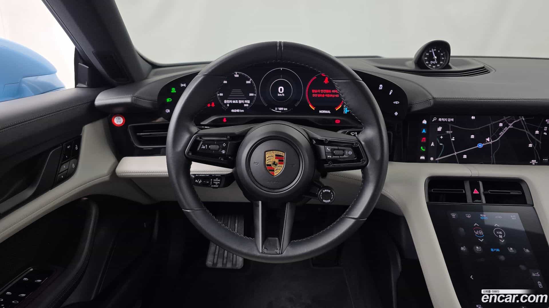 Taycan Porsche 2020.11-OPTION-017
