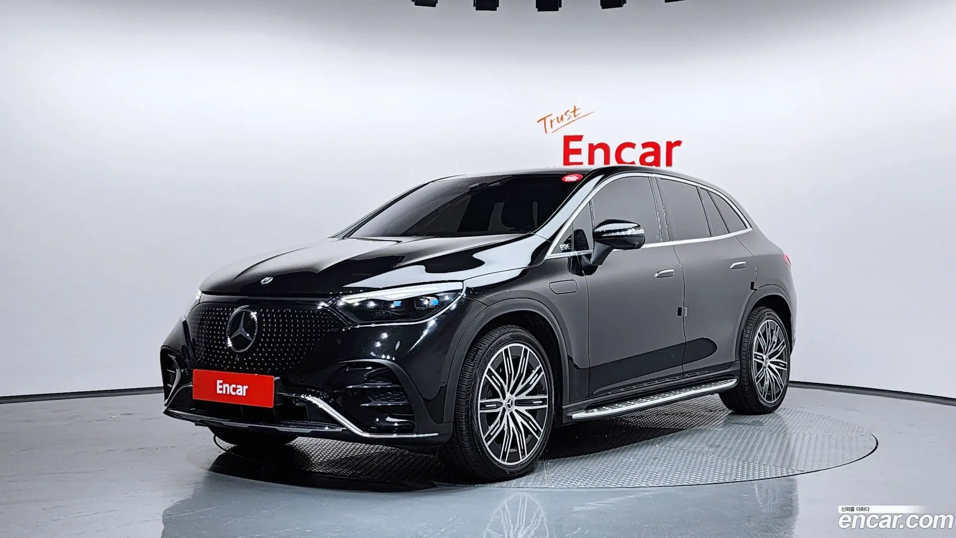 Main__Slider__Photo:EQE Mercedes-Benz 2023.11-0