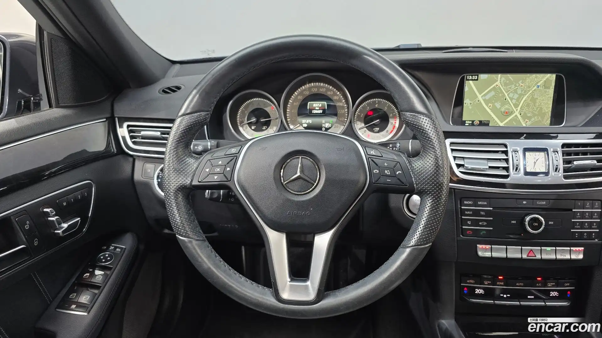 E-Class Mercedes-Benz 2015.10-OPTION-017