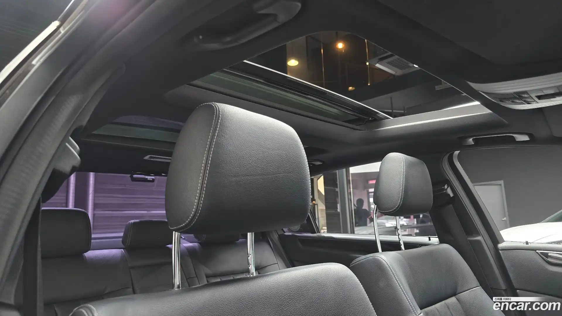 E-Class Mercedes-Benz 2015.10-OPTION-023