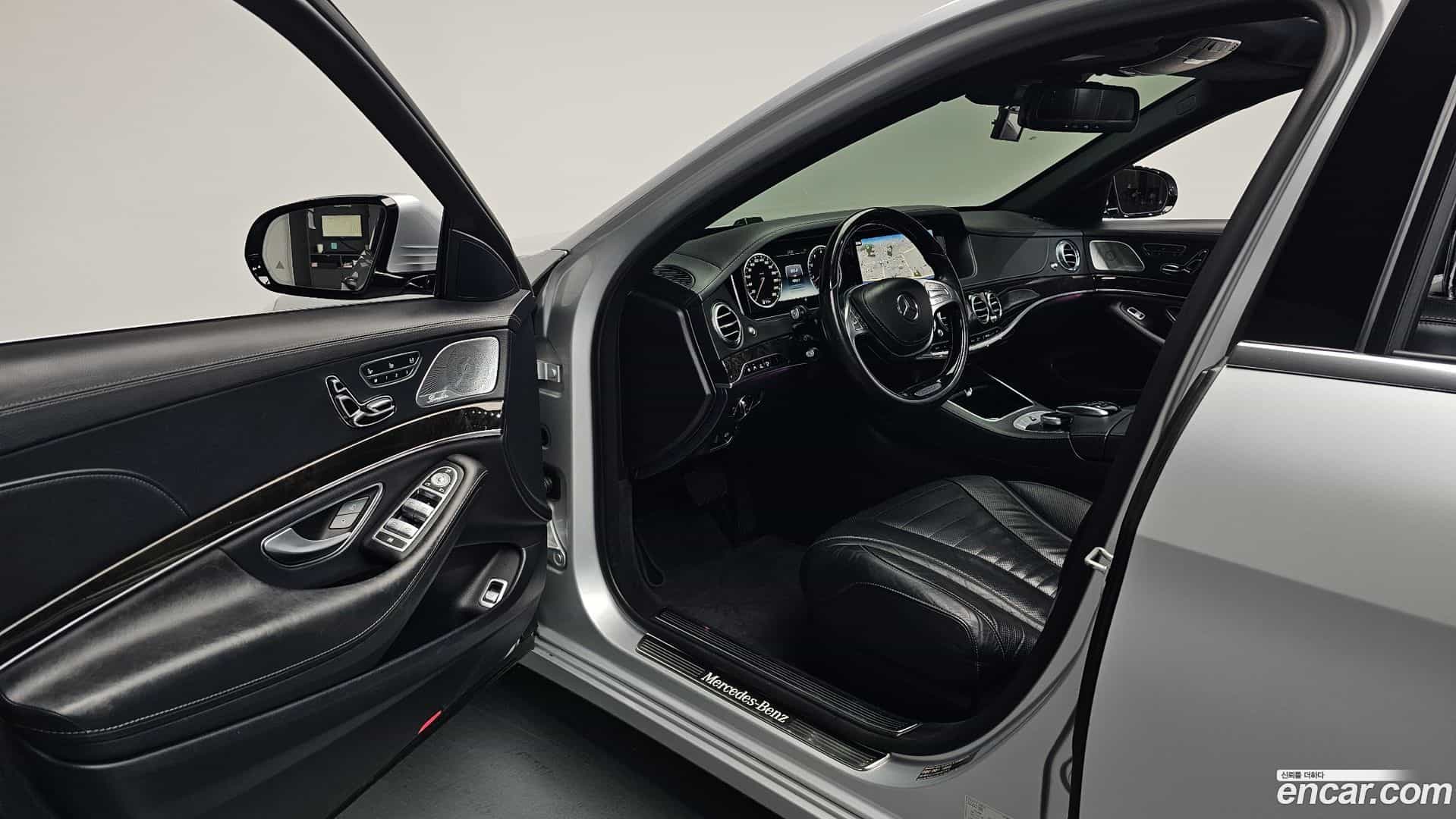 S-Class Mercedes-Benz 2014.9-INNER-010