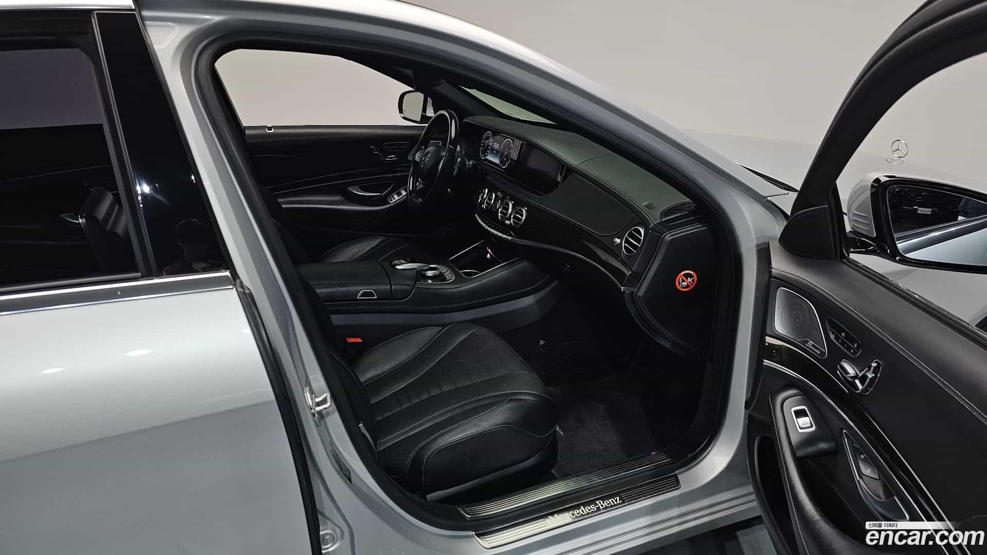 S-Class Mercedes-Benz 2014.9-INNER-036