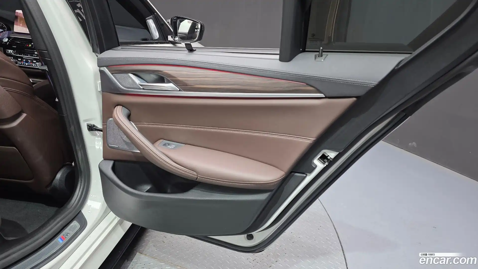 5-Series BMW 2020.11-INNER-035