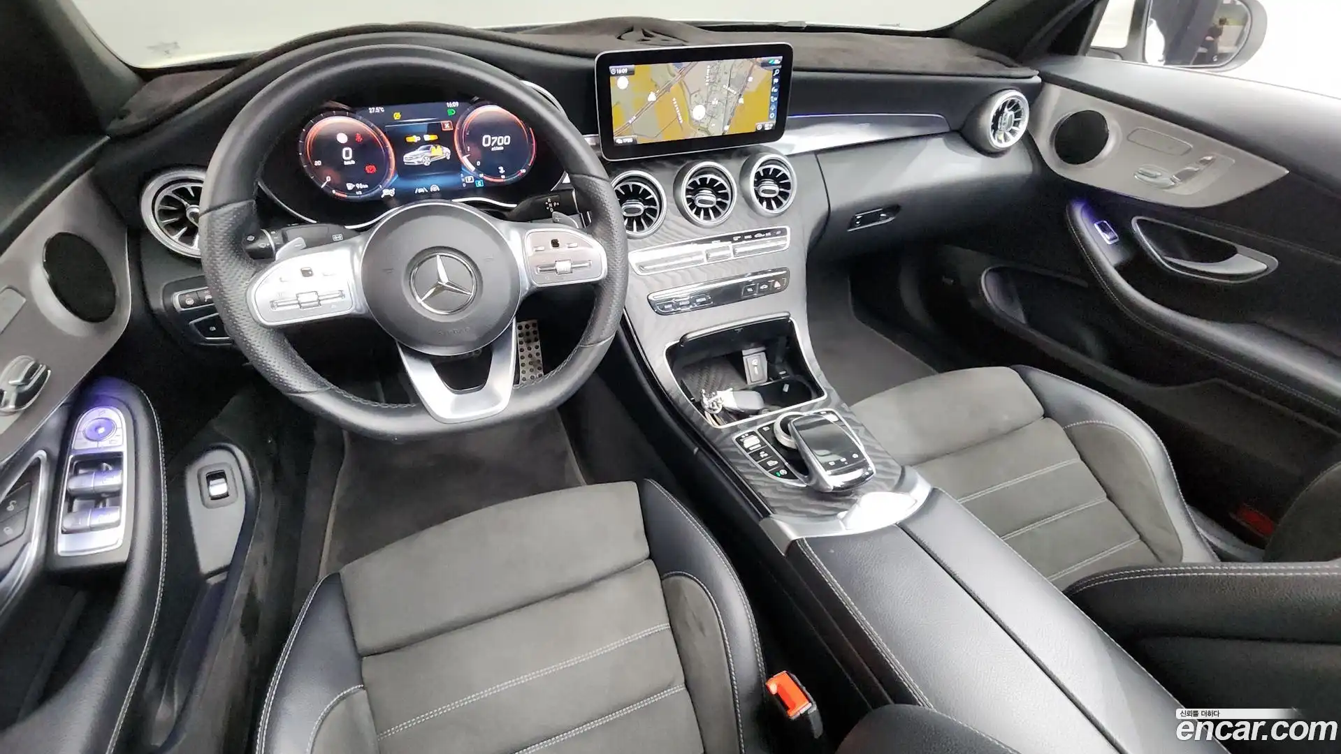C-Class Mercedes-Benz 2021.4-INNER-007