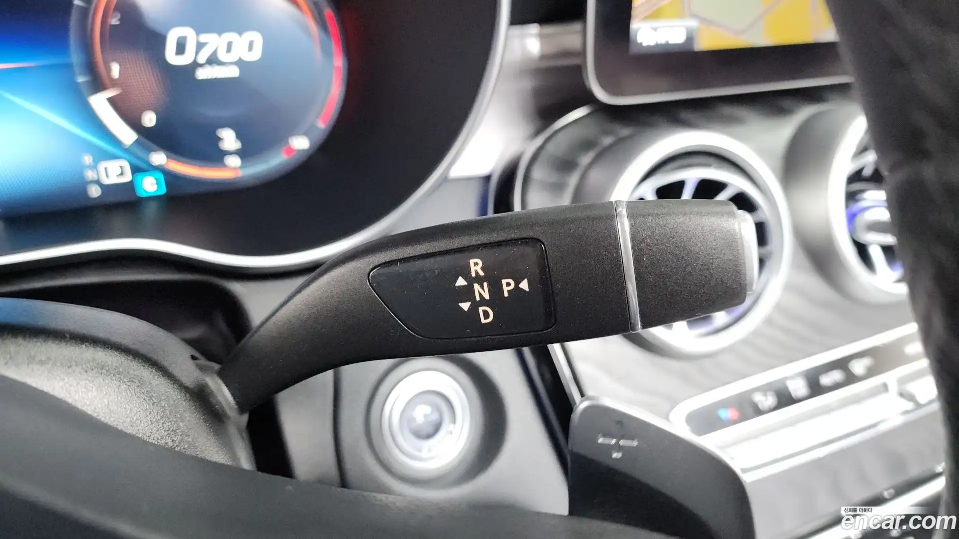 C-Class Mercedes-Benz 2021.4-INNER-009