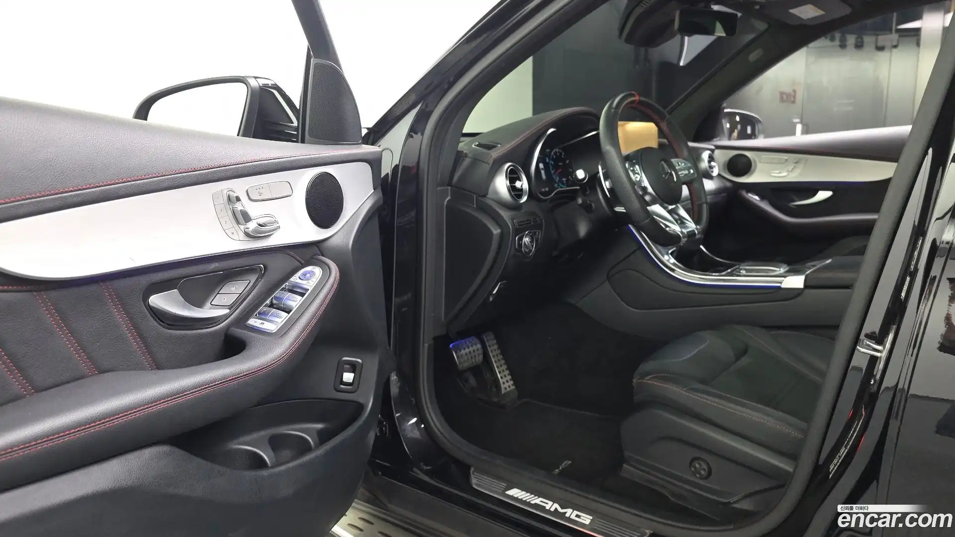 GLC-Class Mercedes-Benz 2022.5-INNER-010