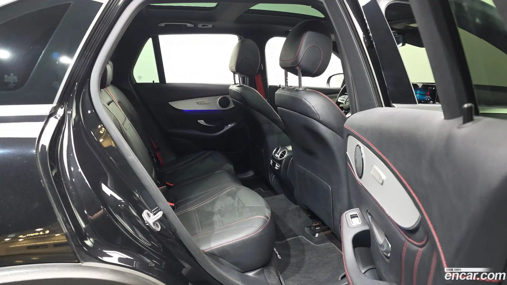 GLC-Class Mercedes-Benz 2022.5-OPTION-016