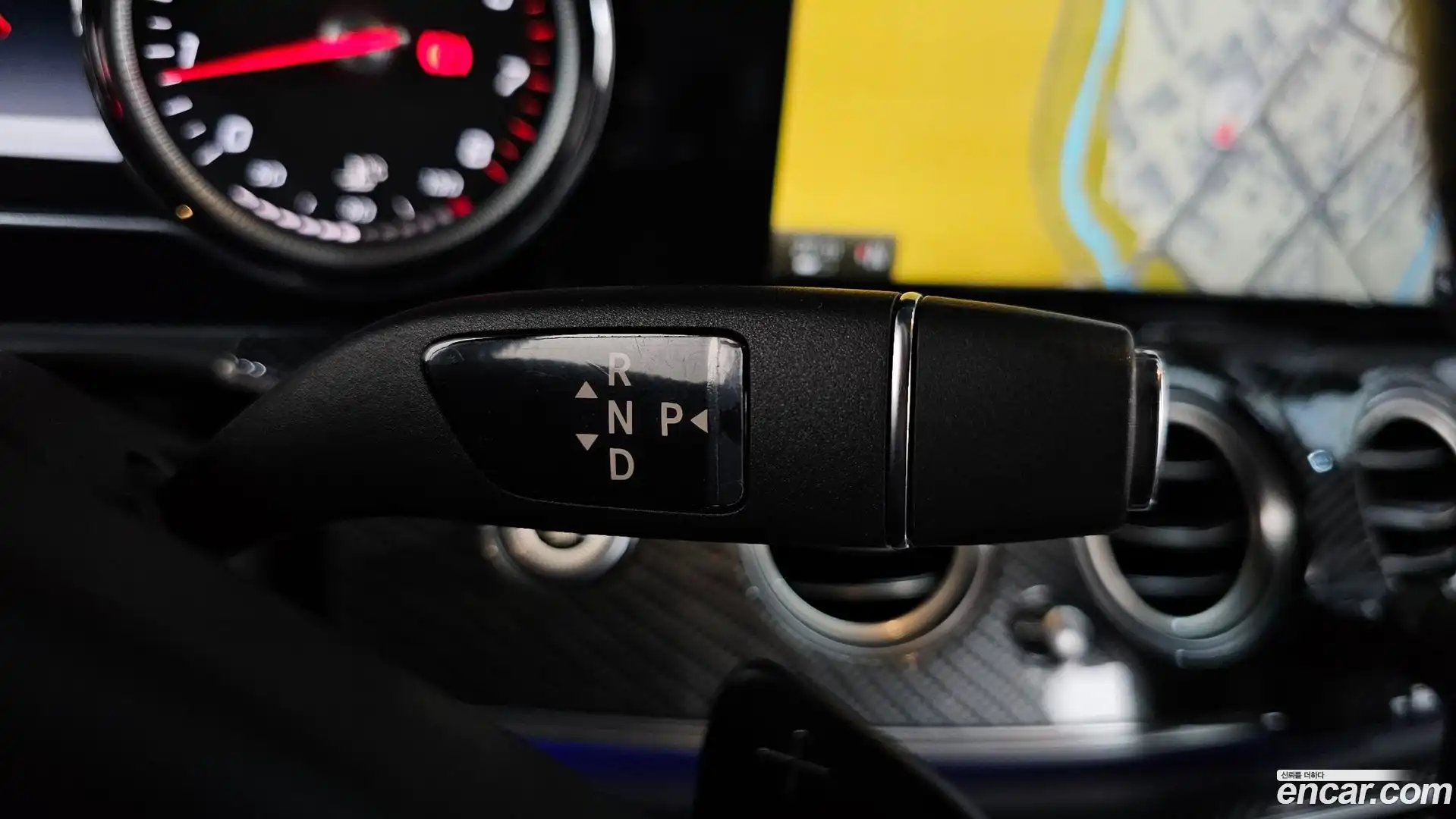 E-Class Mercedes-Benz 2017.0-INNER-009