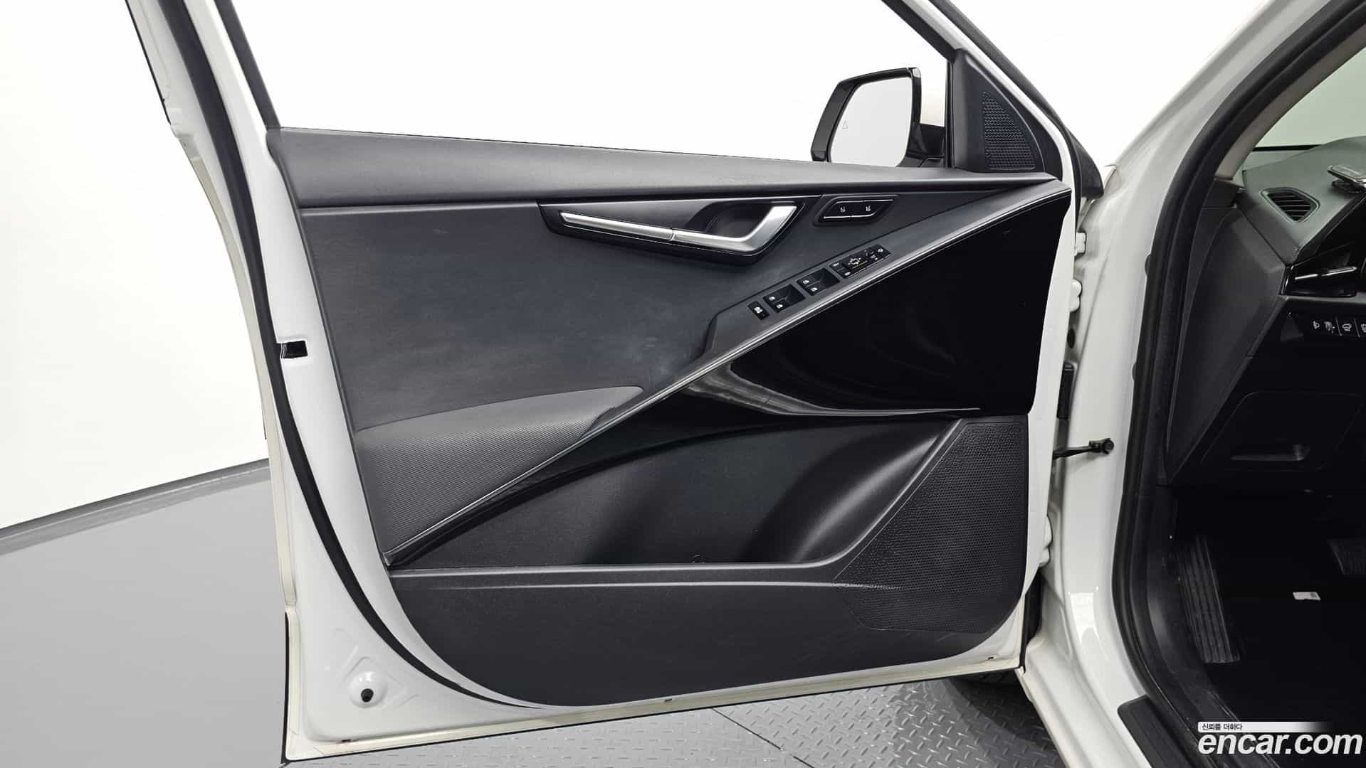 Niro Kia 2022.3-INNER-034