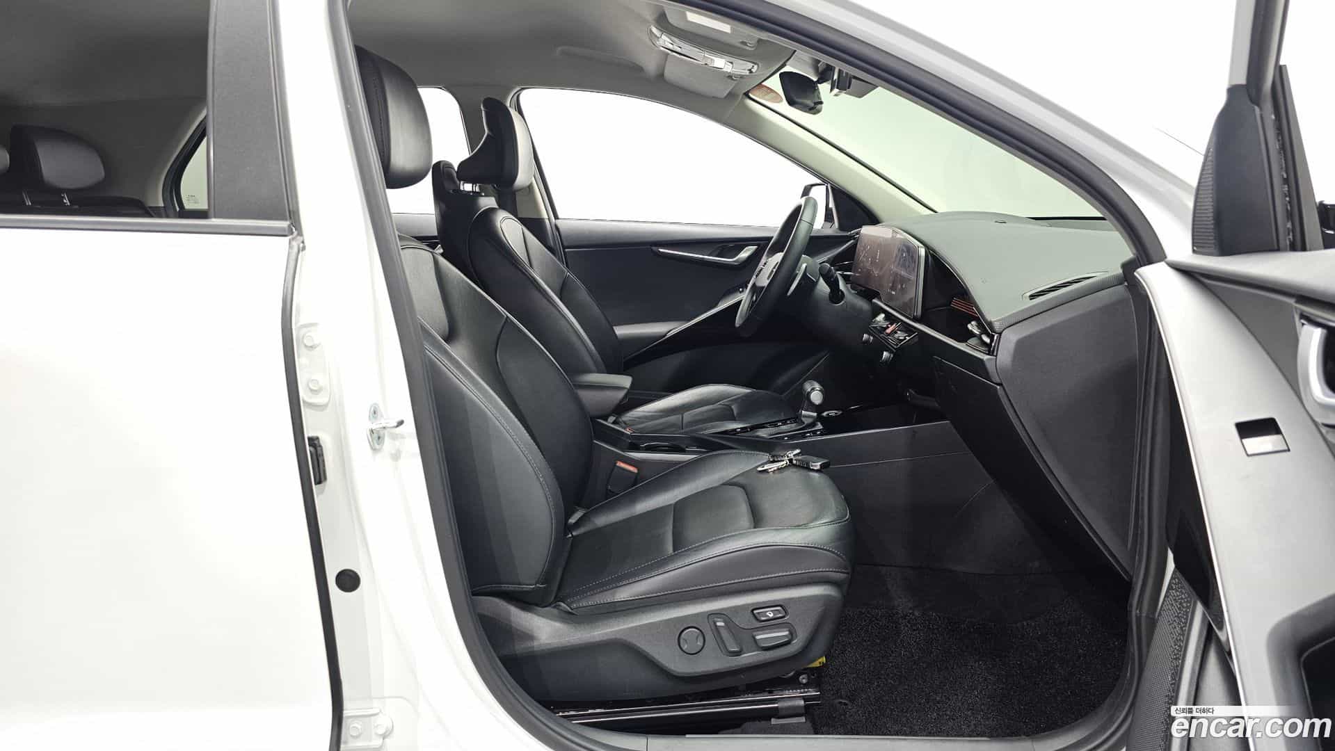 Niro Kia 2022.3-INNER-036
