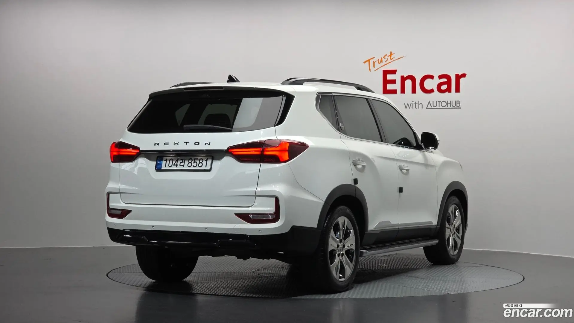 Main__Slider__Photo:Rexton KG Mobility 2022.9-1