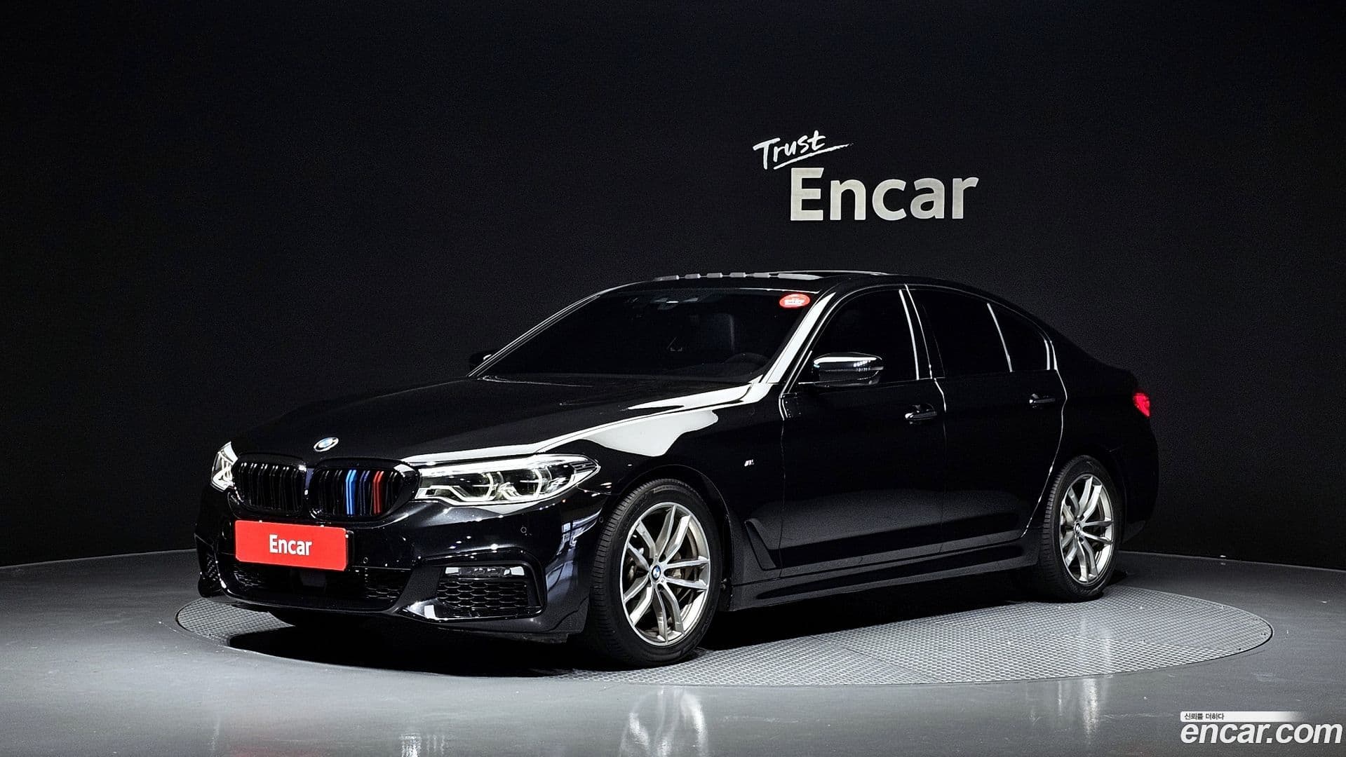Main__Slider__Photo:5-Series BMW 2017.7-0
