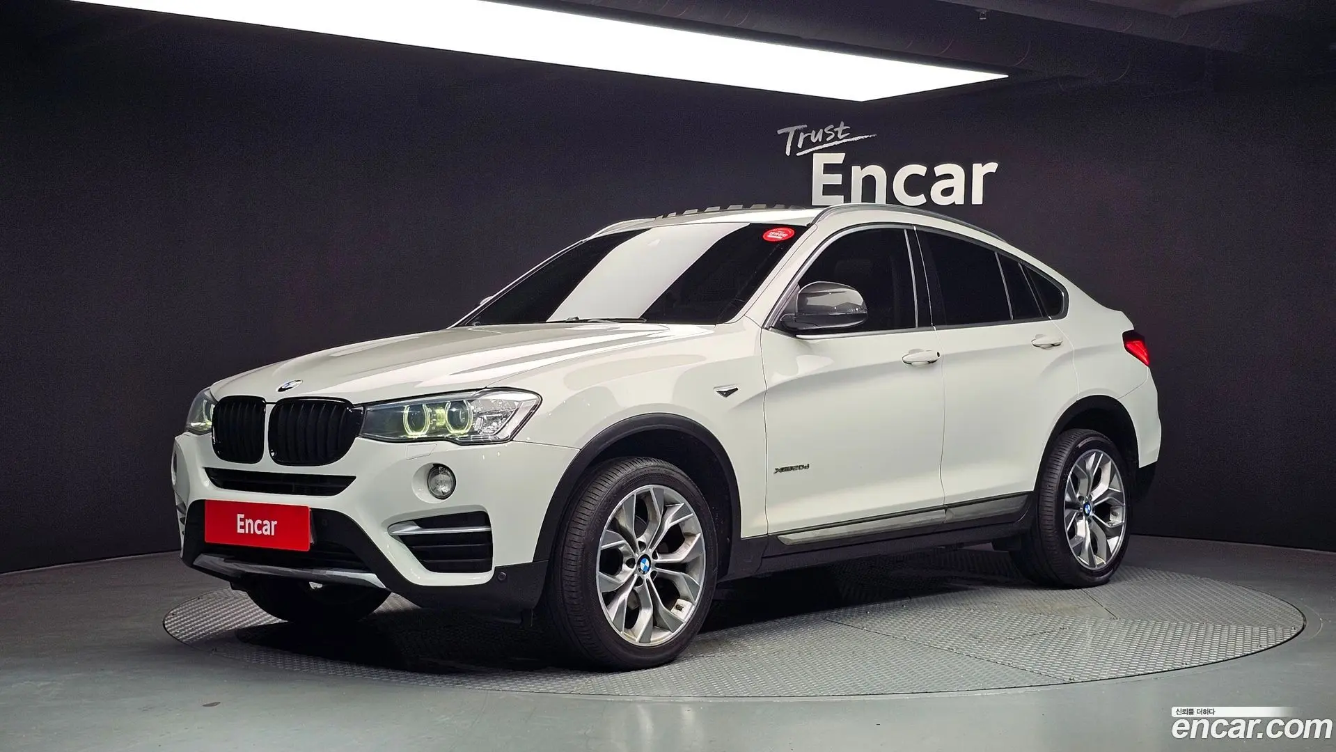 Main__Slider__Photo:X4 BMW 2017.3-0