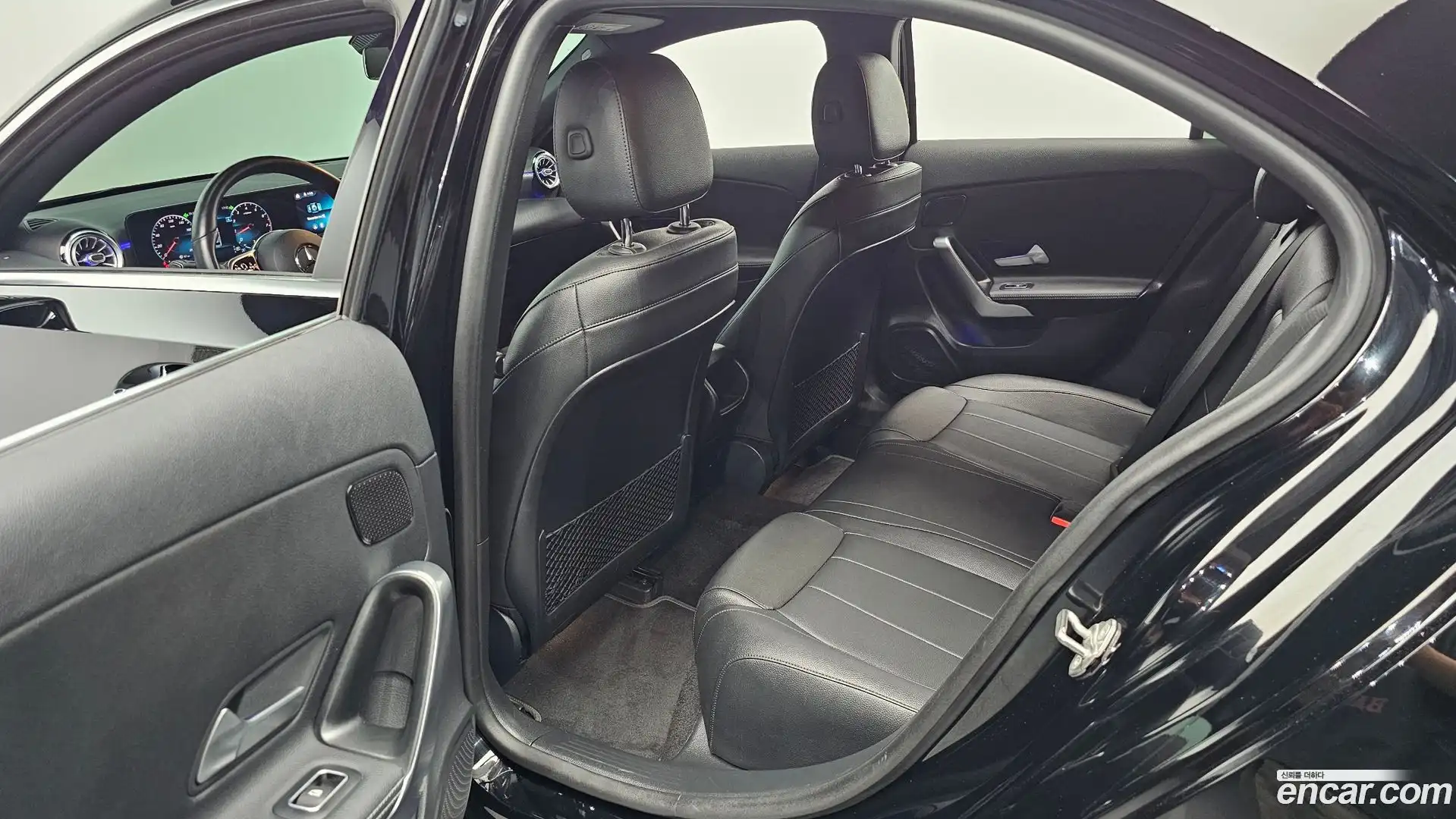 A-Class Mercedes-Benz 2021.1-OPTION-015