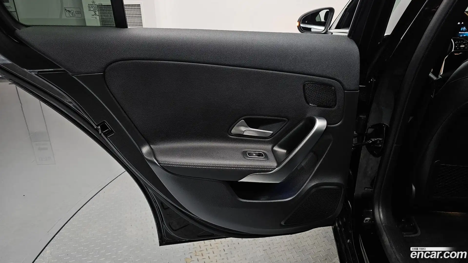 A-Class Mercedes-Benz 2021.1-INNER-035