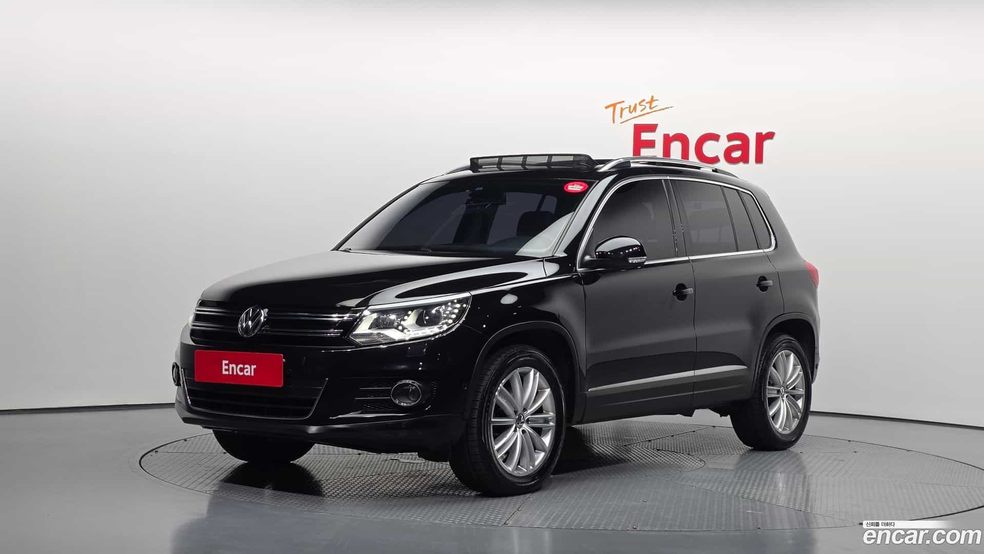 Tiguan Volkswagen 2016.2-OUTER-001