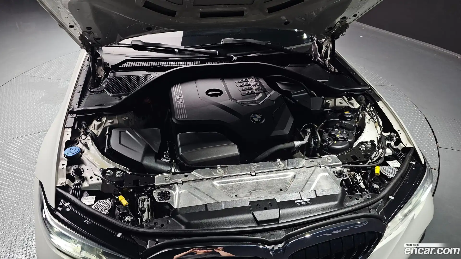 3-Series BMW 2022.5-OUTER-006