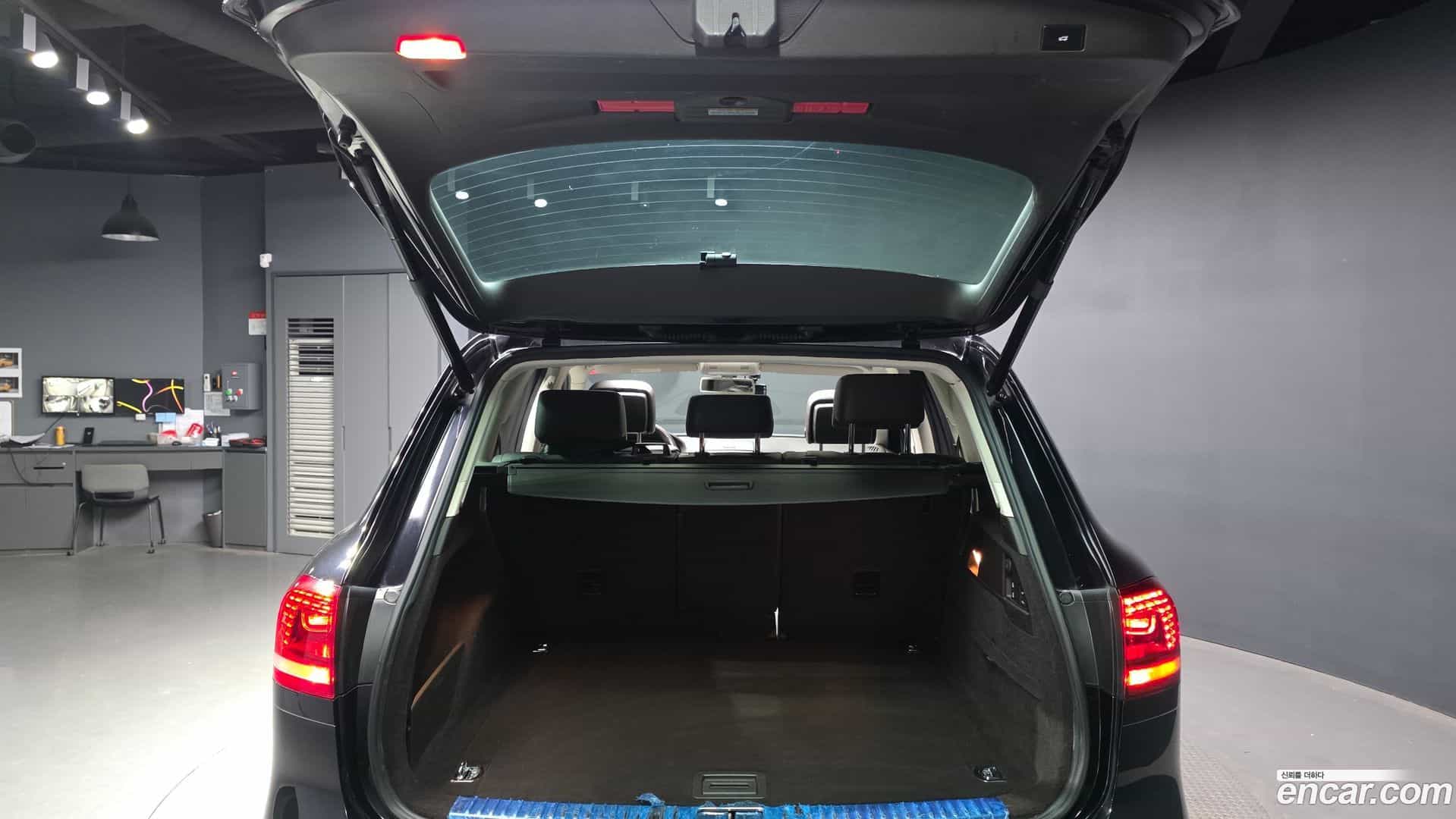 Touareg Volkswagen 2015.7-OPTION-024
