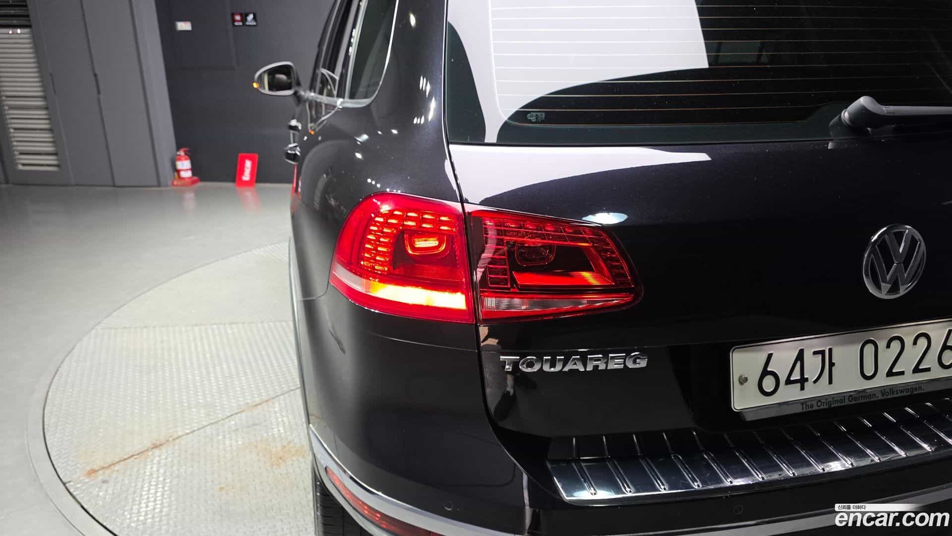 Touareg Volkswagen 2015.7-OUTER-033