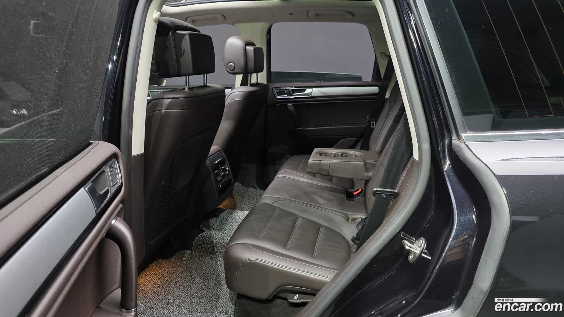 Touareg Volkswagen 2015.7-INNER-036