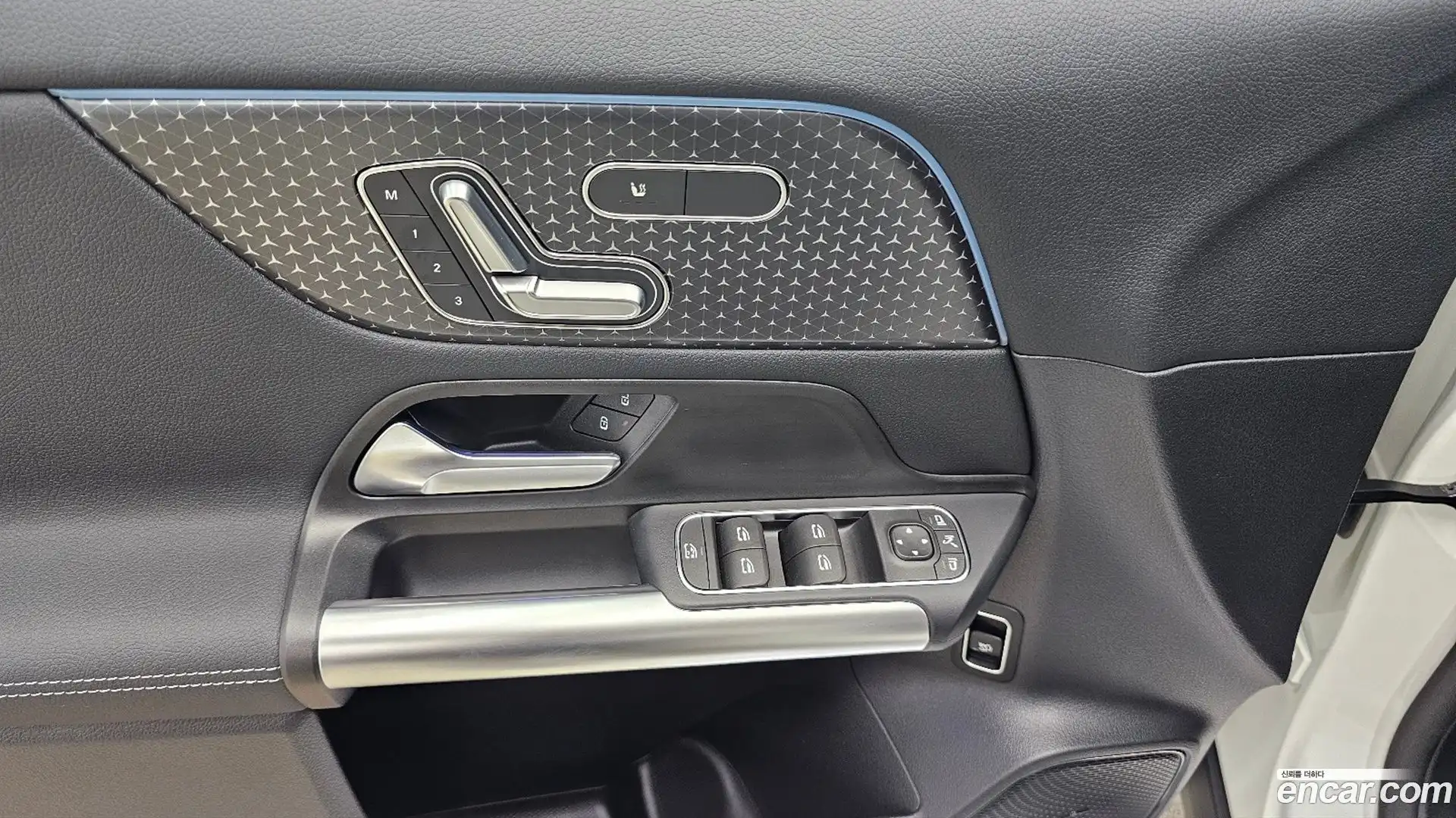 EQA Mercedes-Benz 2025.8-OPTION-019