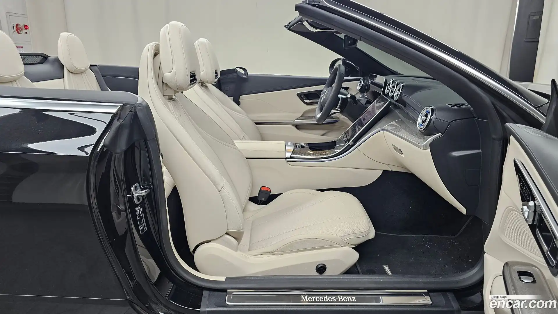 CLE-Class Mercedes-Benz 2025.4-INNER-036