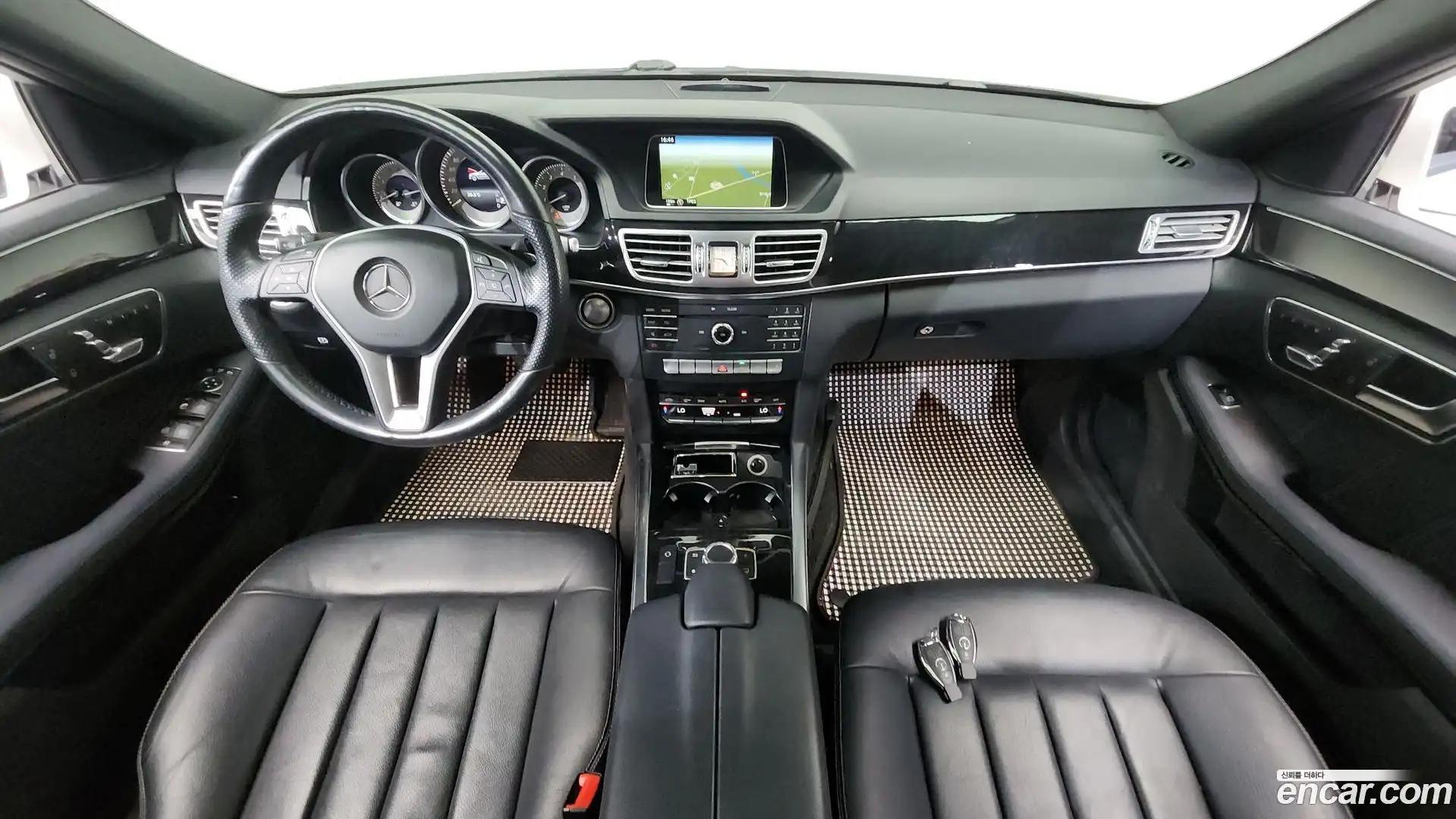E-Class Mercedes-Benz 2015.10-INNER-007