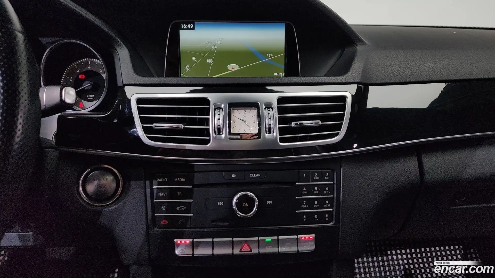 E-Class Mercedes-Benz 2015.10-OPTION-016