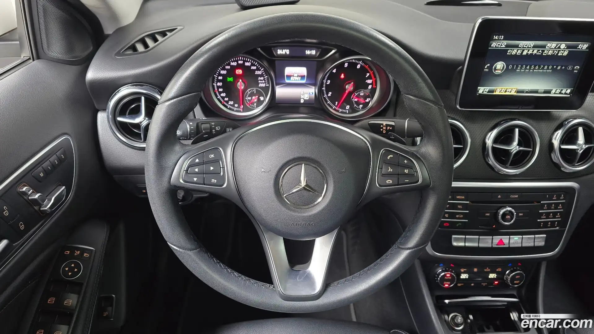 GLA-Class Mercedes-Benz 2018.0-OPTION-016