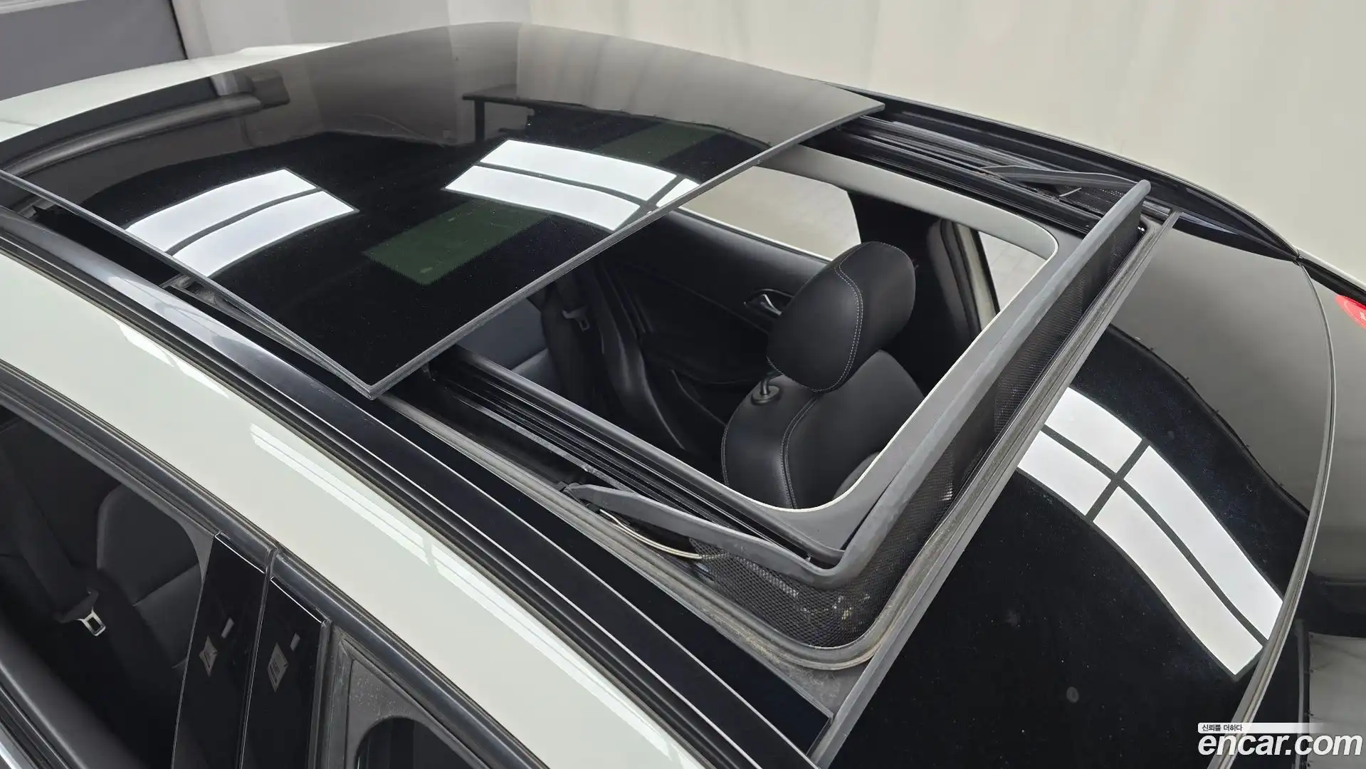 GLA-Class Mercedes-Benz 2018.0-OPTION-023