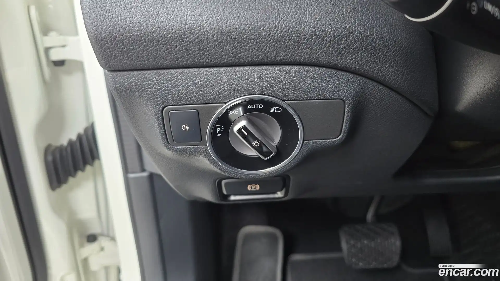 GLA-Class Mercedes-Benz 2018.0-OPTION-024